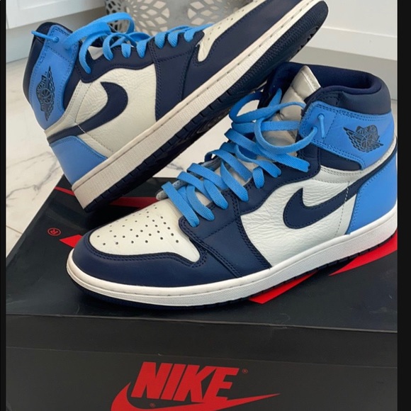 Jordan 1 Obsidian 9/10 condition - Picture 1 of 5